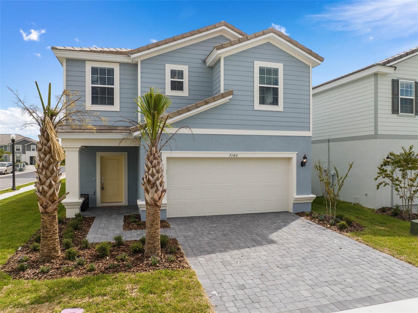 7180 OAKMOSS LOOP Property Photo 1