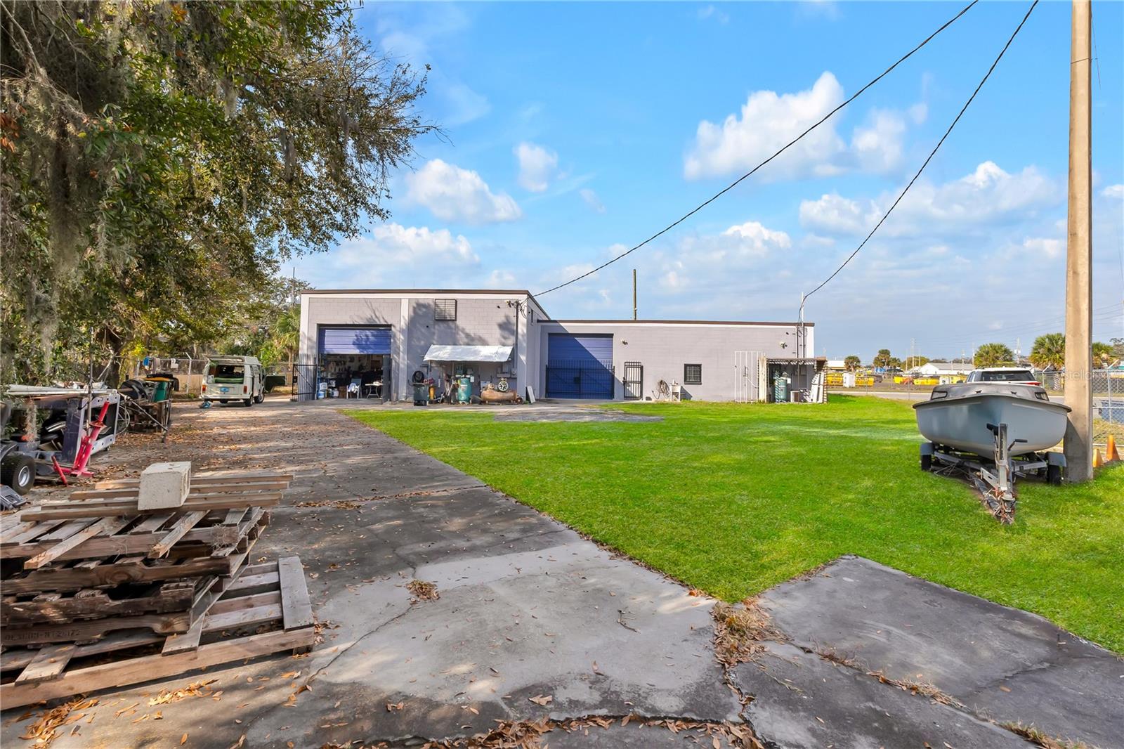 41 N Dollins Ave Property Photo 12