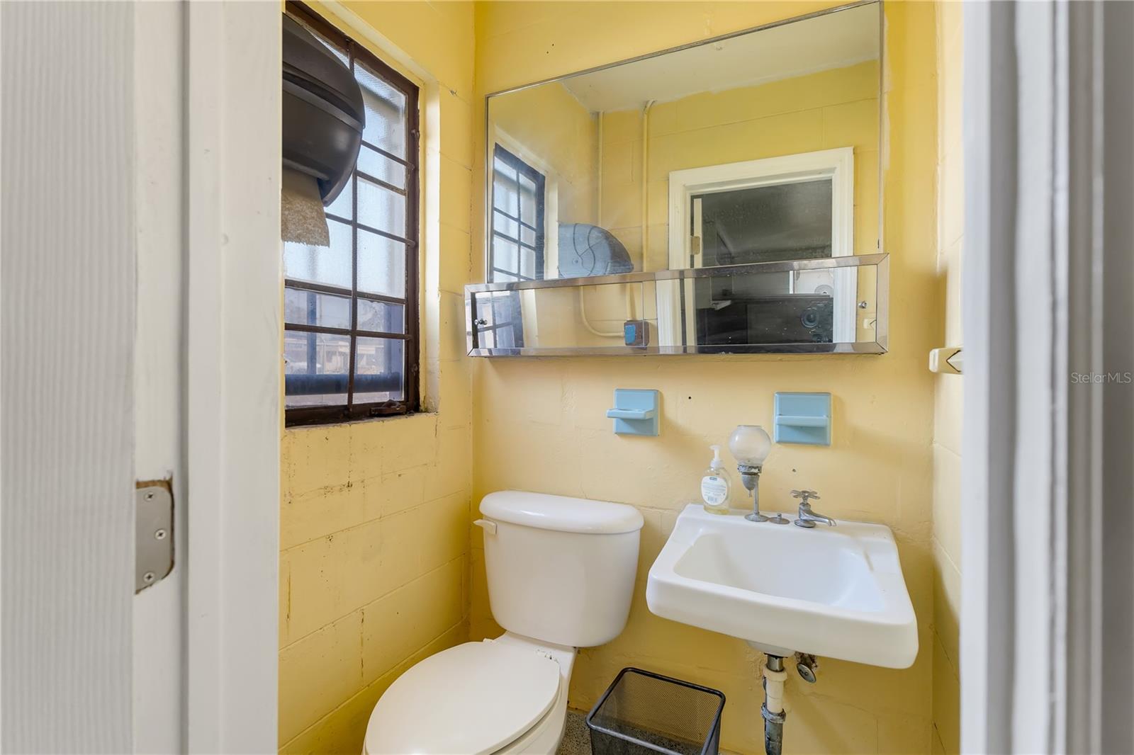 41 N Dollins Ave Property Photo 25