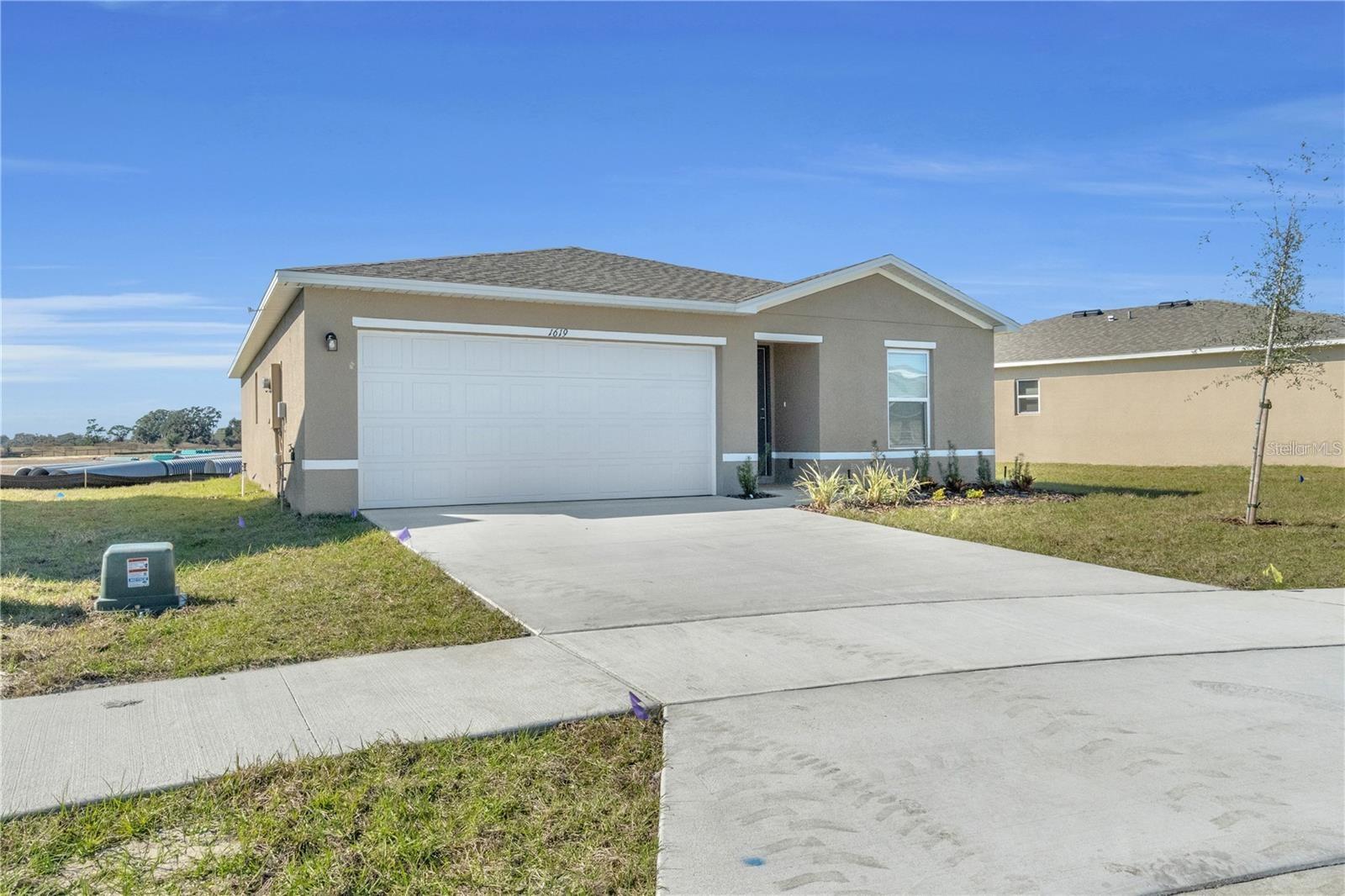1619 Indiana Loop Property Photo