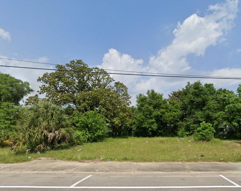 2302 N Davis Hwy Property Photo
