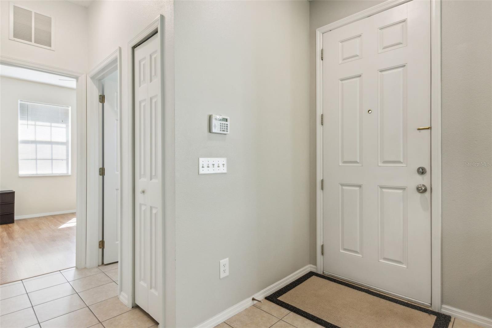 612 Old Pine Ct Property Photo 17
