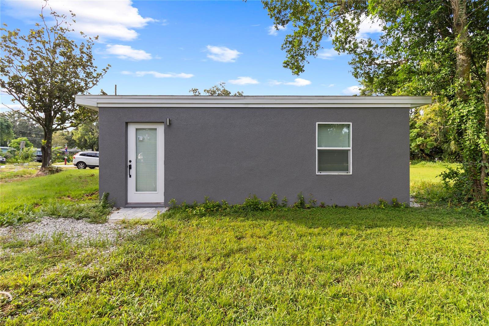 1918 Cloverlawn Ave Property Photo