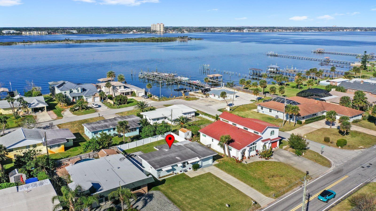 3226 S Peninsula Dr Property Photo