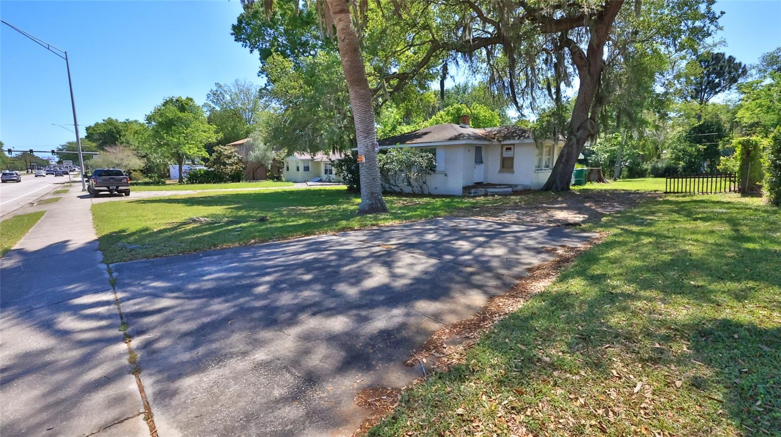 1055 W International Speedway Blvd Property Photo