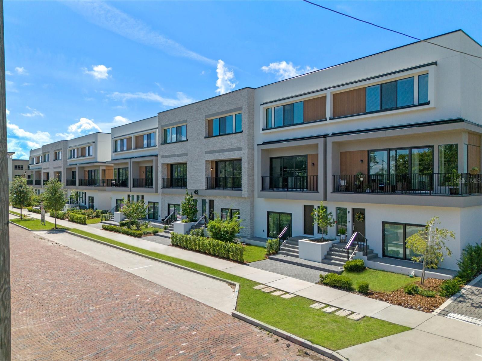 62 W Harding St #b Property Photo