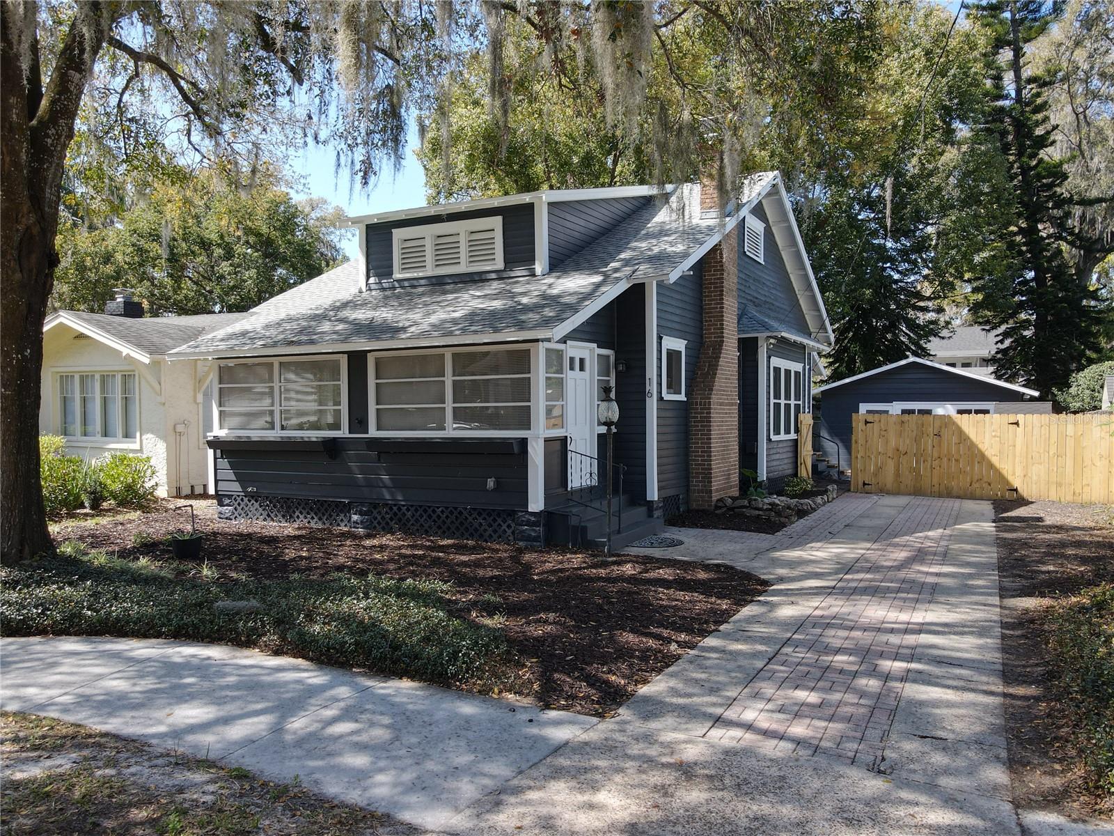16 N Lawsona Blvd Property Photo