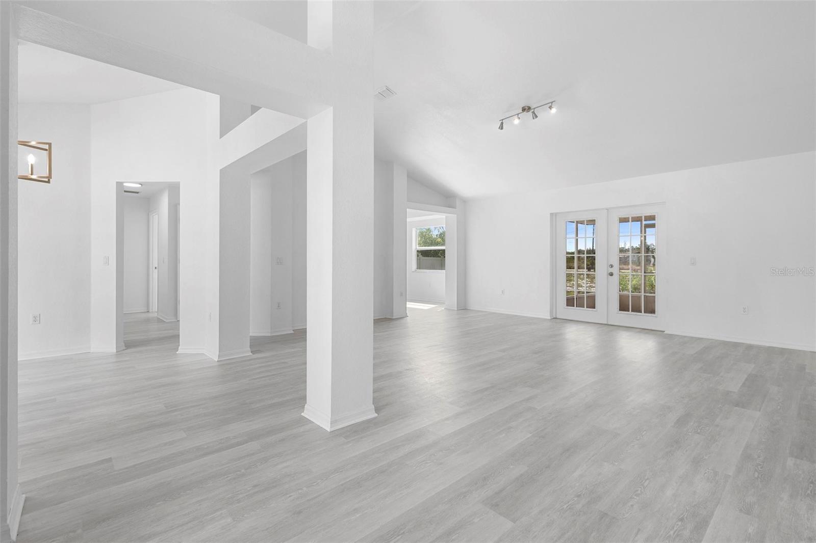 4717 Shad Dr Property Photo 27