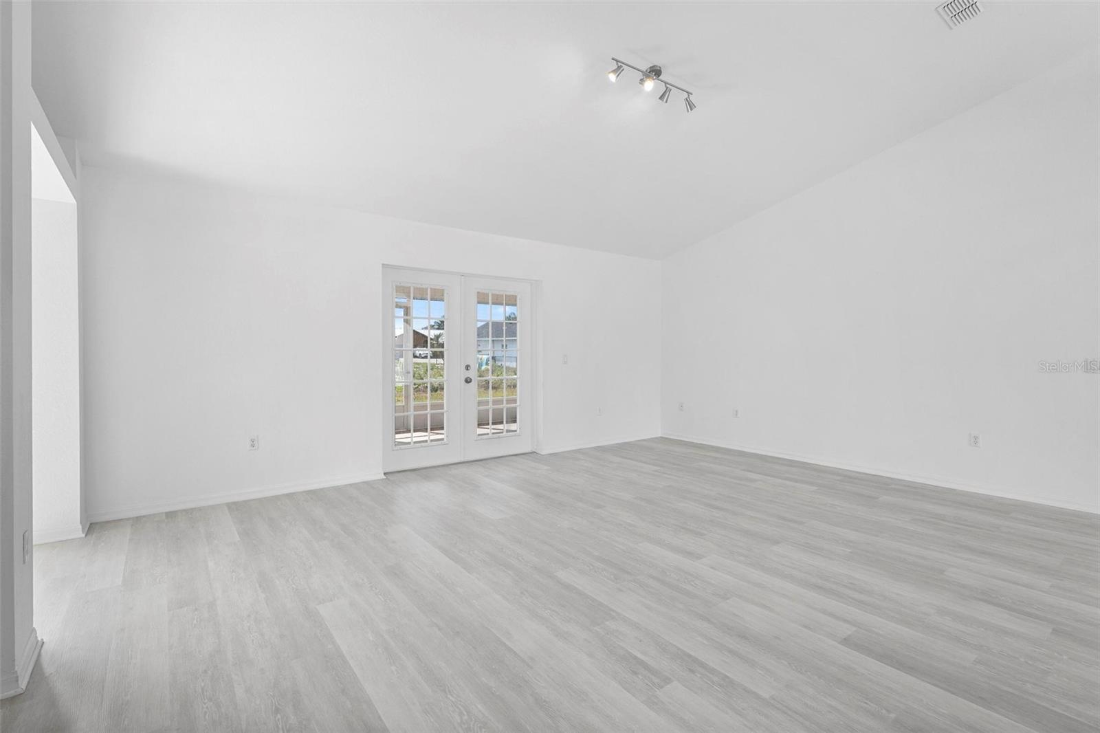 4717 Shad Dr Property Photo 29