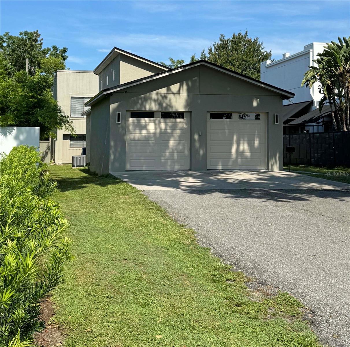1213 Richmond Rd Property Photo