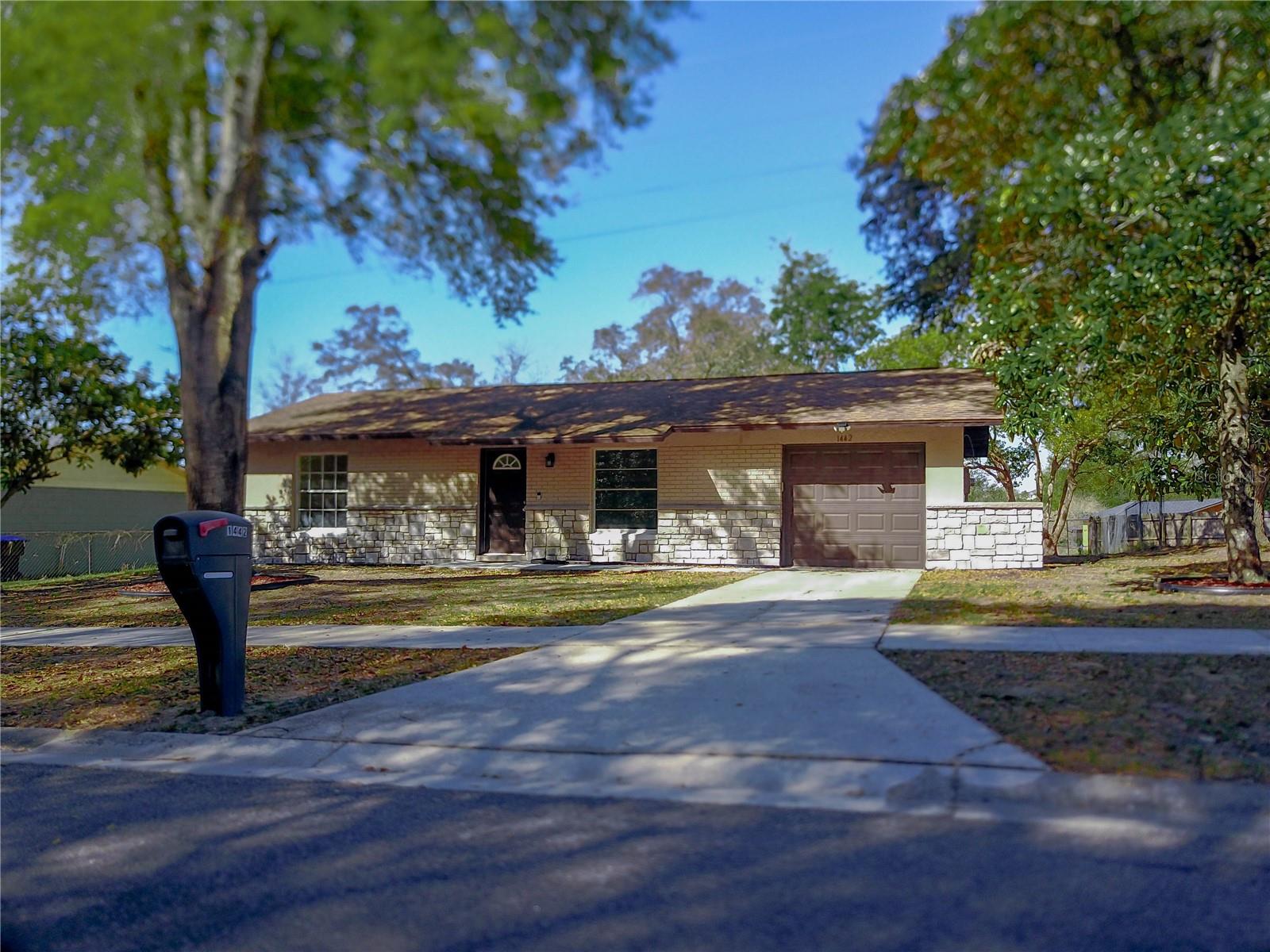 1442 S Hawthorne Ave Property Photo