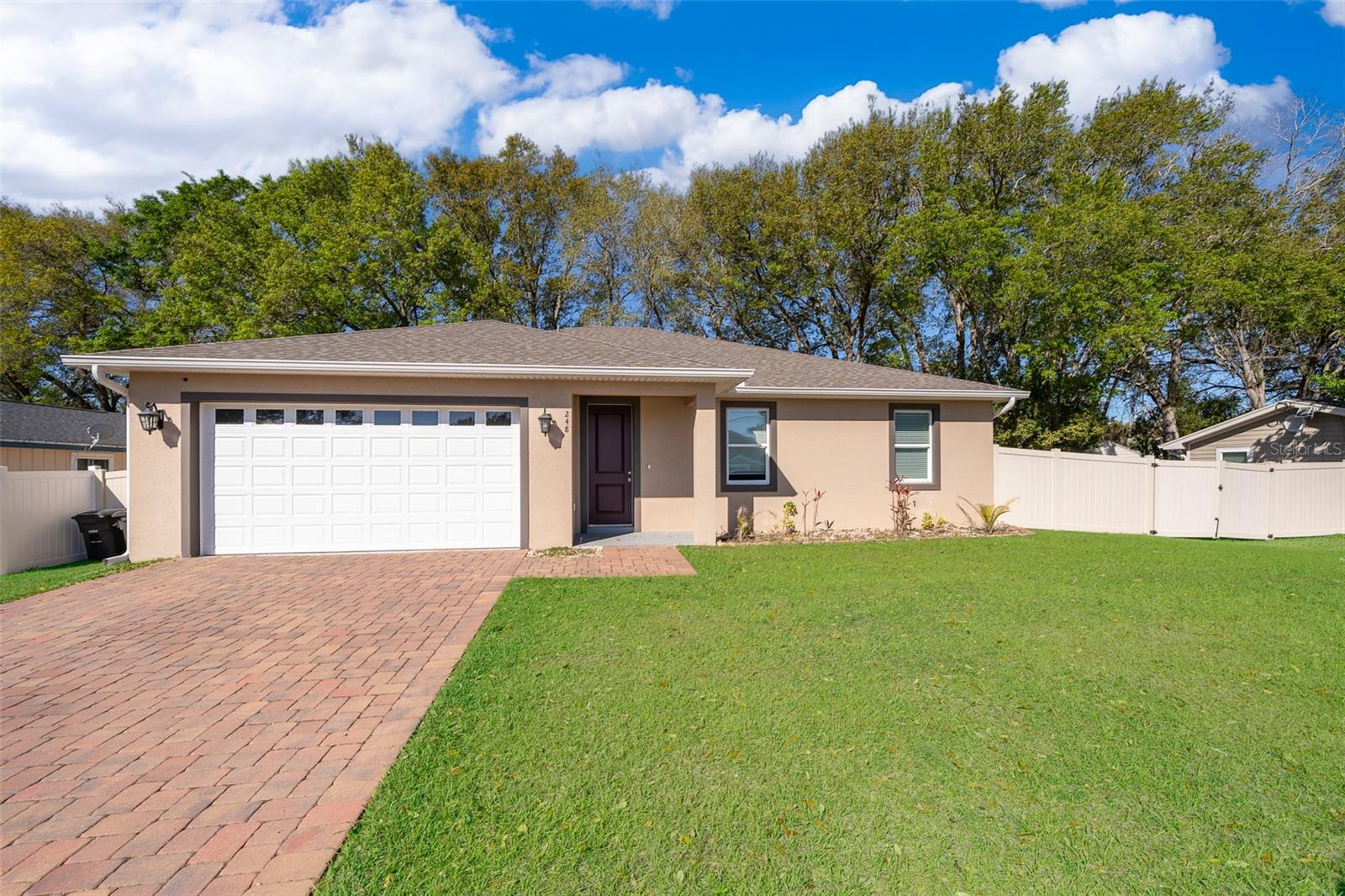 248 Robin Rd Property Photo