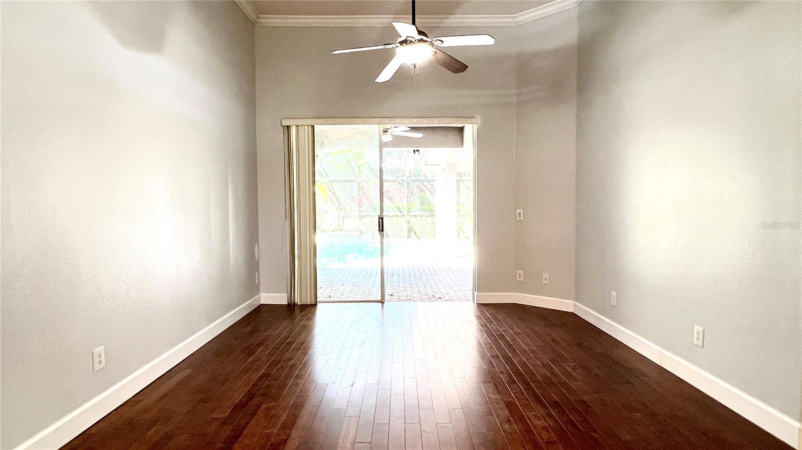 8854 Oak Landings Ct Property Photo 9
