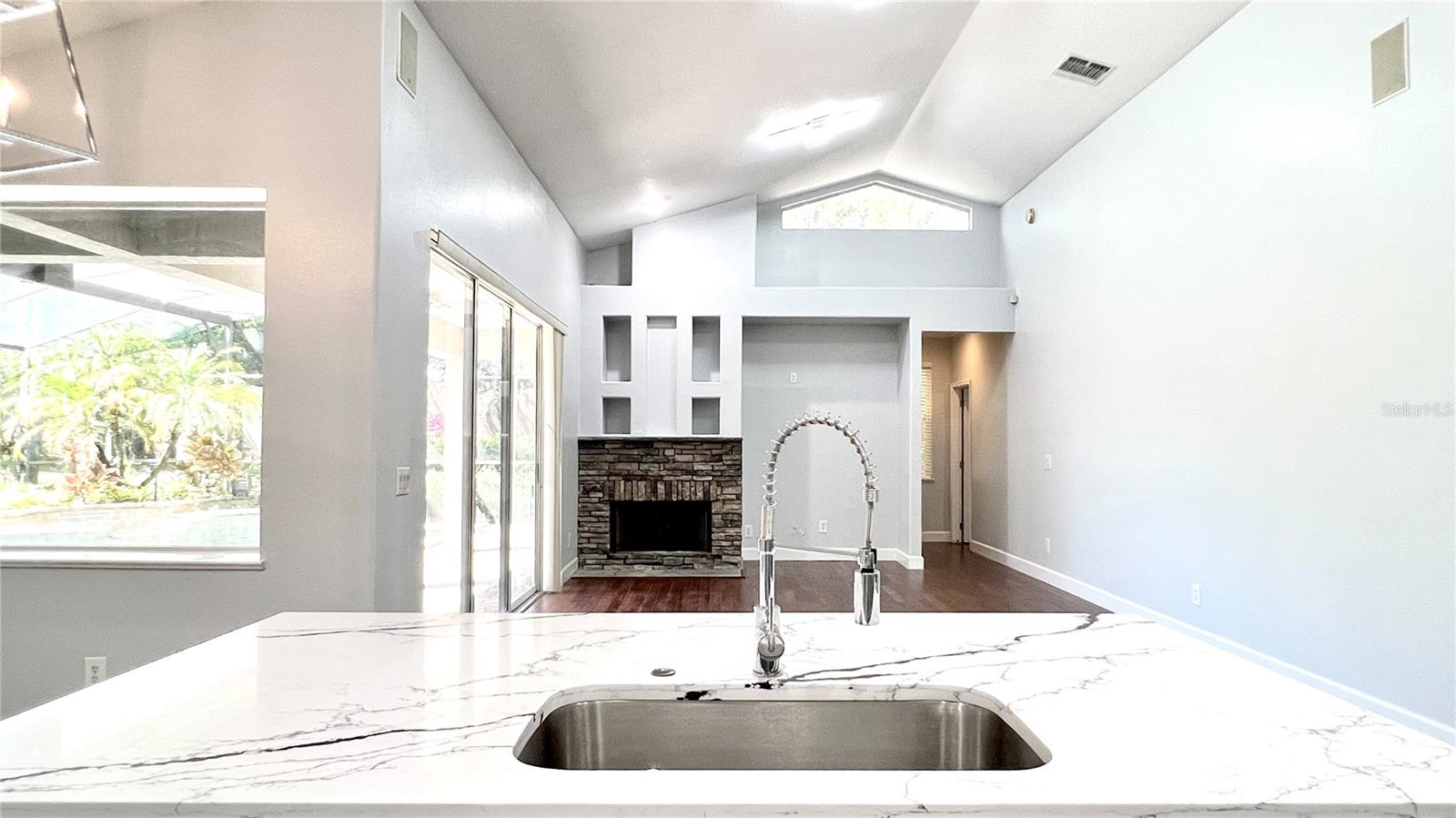 8854 Oak Landings Ct Property Photo 18