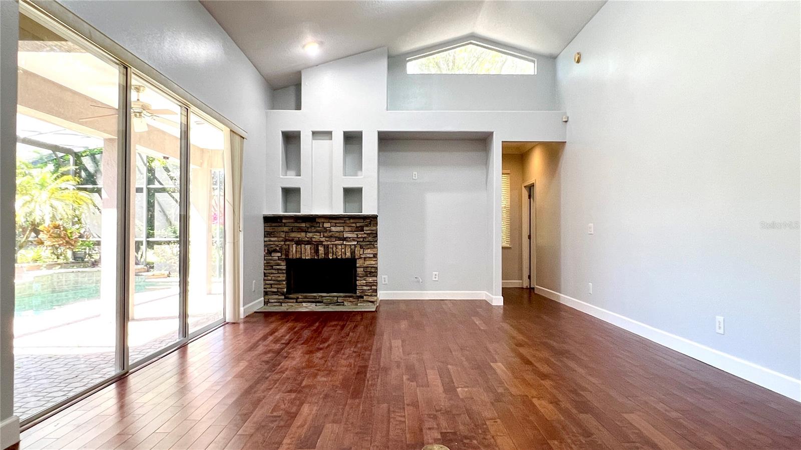 8854 Oak Landings Ct Property Photo 20