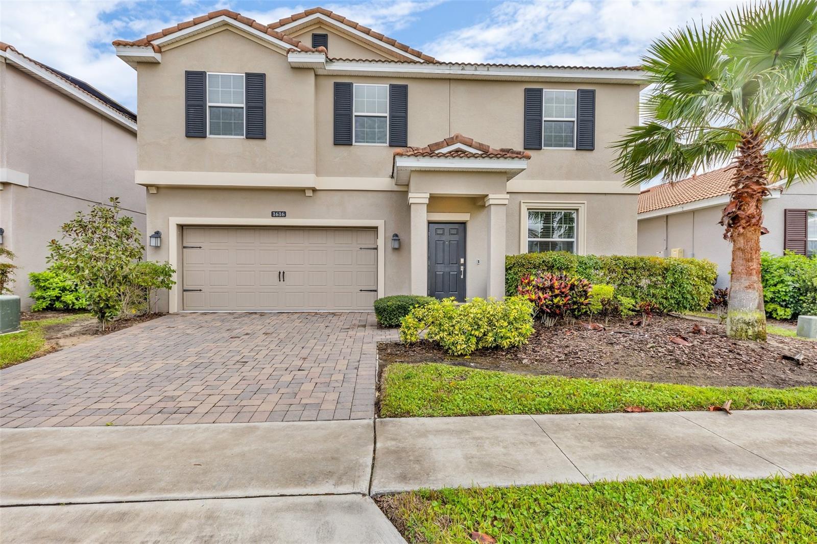 1616 Oak Blossom Dr Property Photo 1