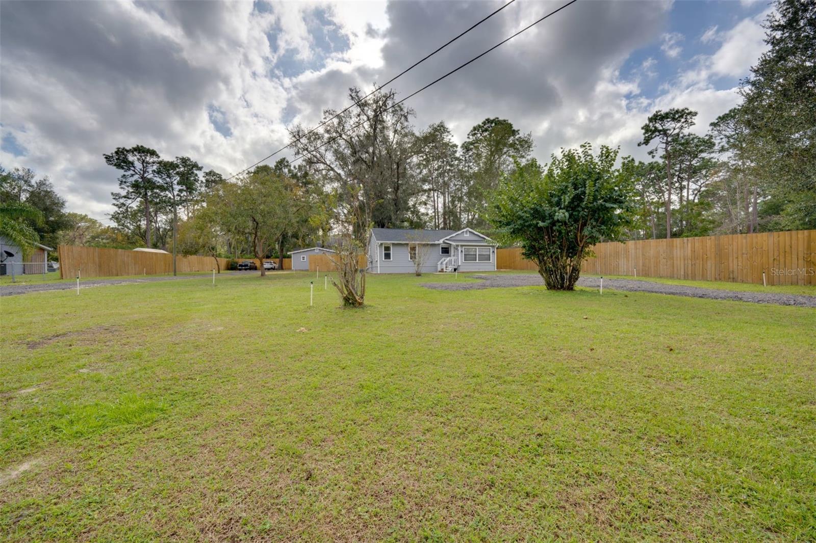 224 E Kelly Park Rd Property Photo