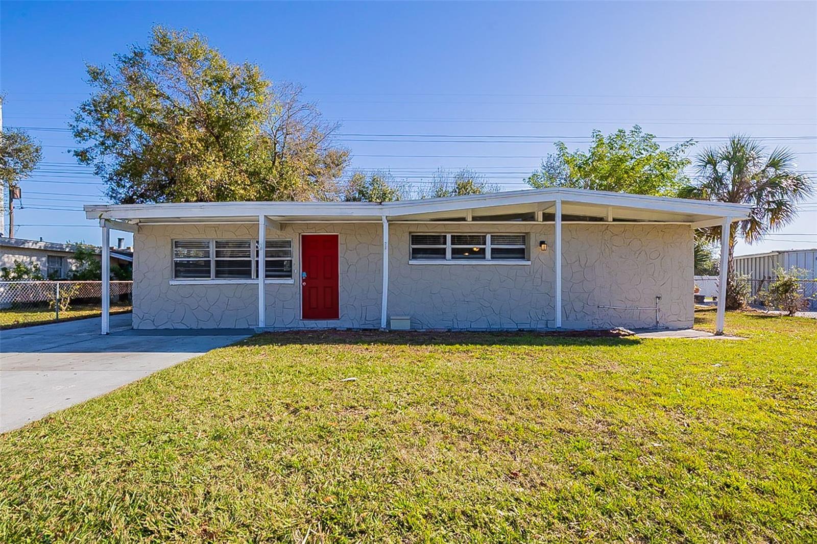 1338 Windsor Way Property Photo 1