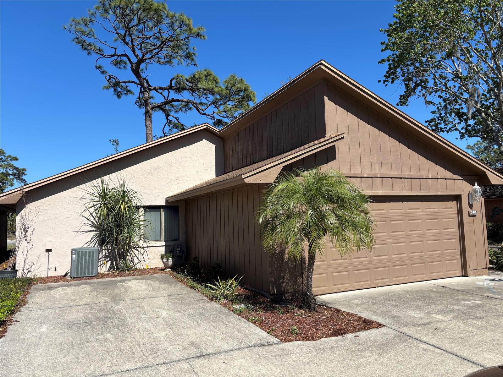 250 Raintree Dr Property Photo