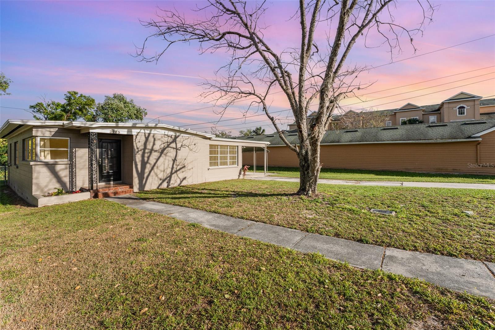 3905 Cherry Way Property Photo 1