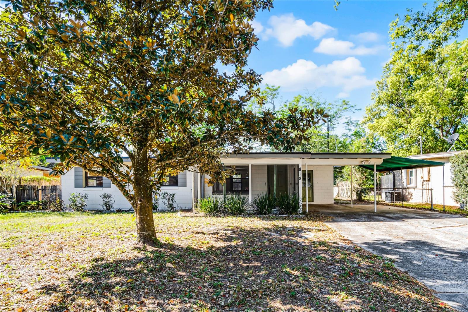818 Logan Dr Property Photo