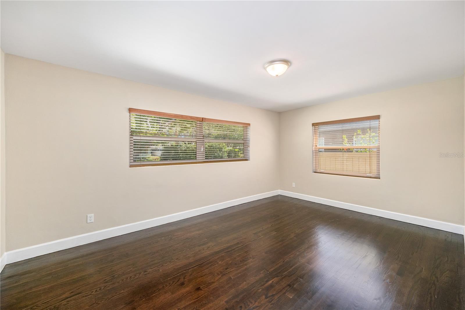 636 N Rio Grande Ave Property Photo 14