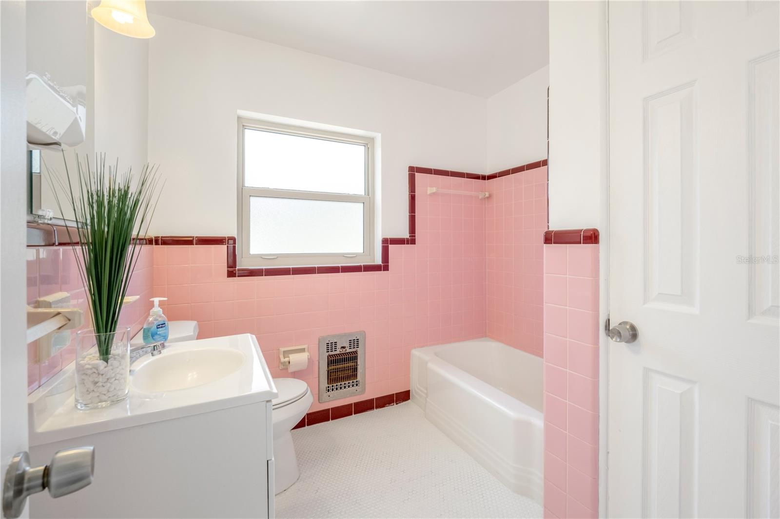 636 N Rio Grande Ave Property Photo 15