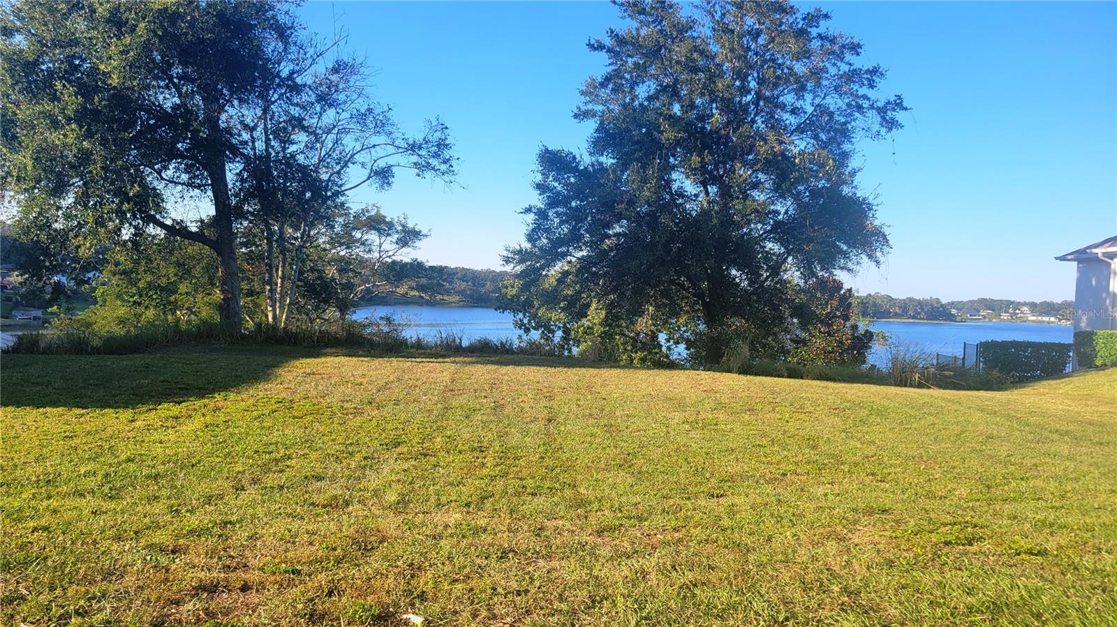 16915 Florence View Dr Property Photo 3