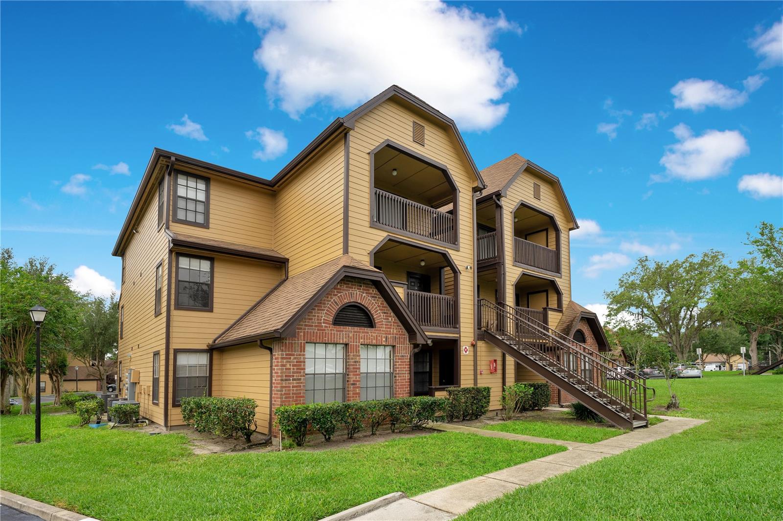 345 Forestway Cir #202 Property Photo