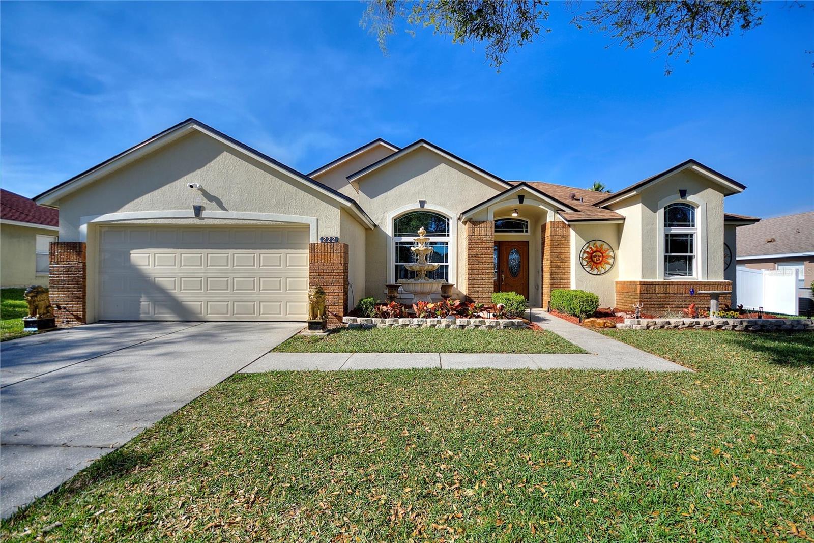 222 Via Mariel Dr E Property Photo