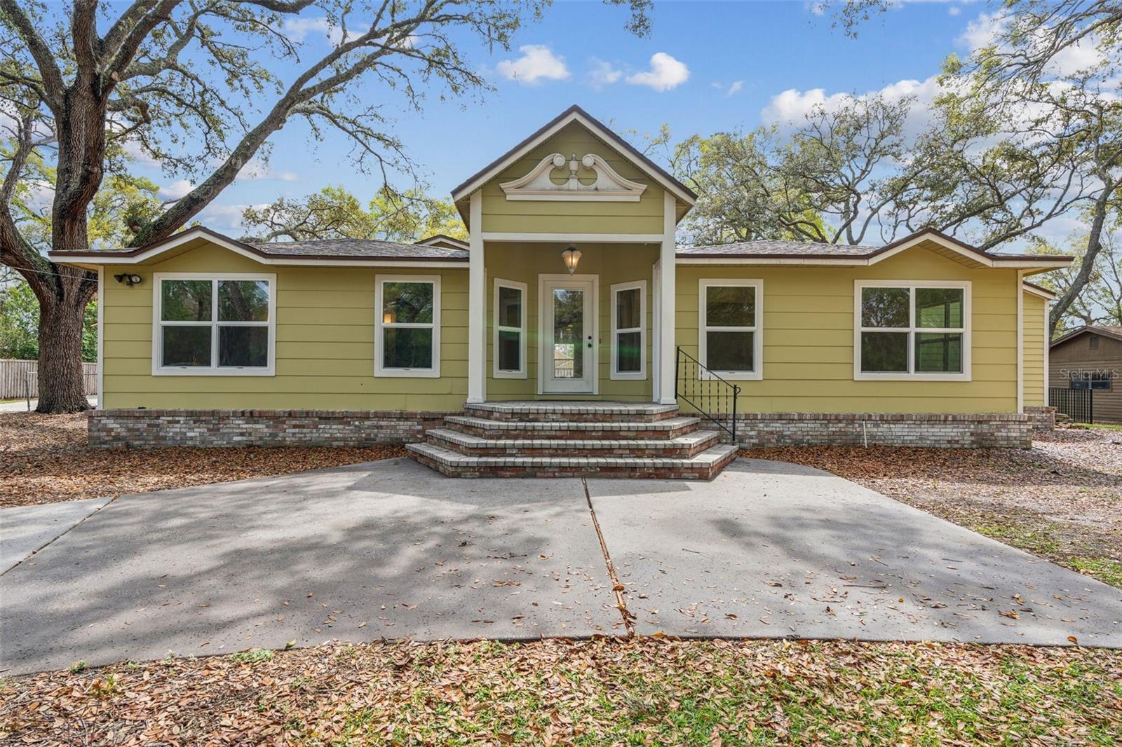 2204 Votaw Rd Property Photo