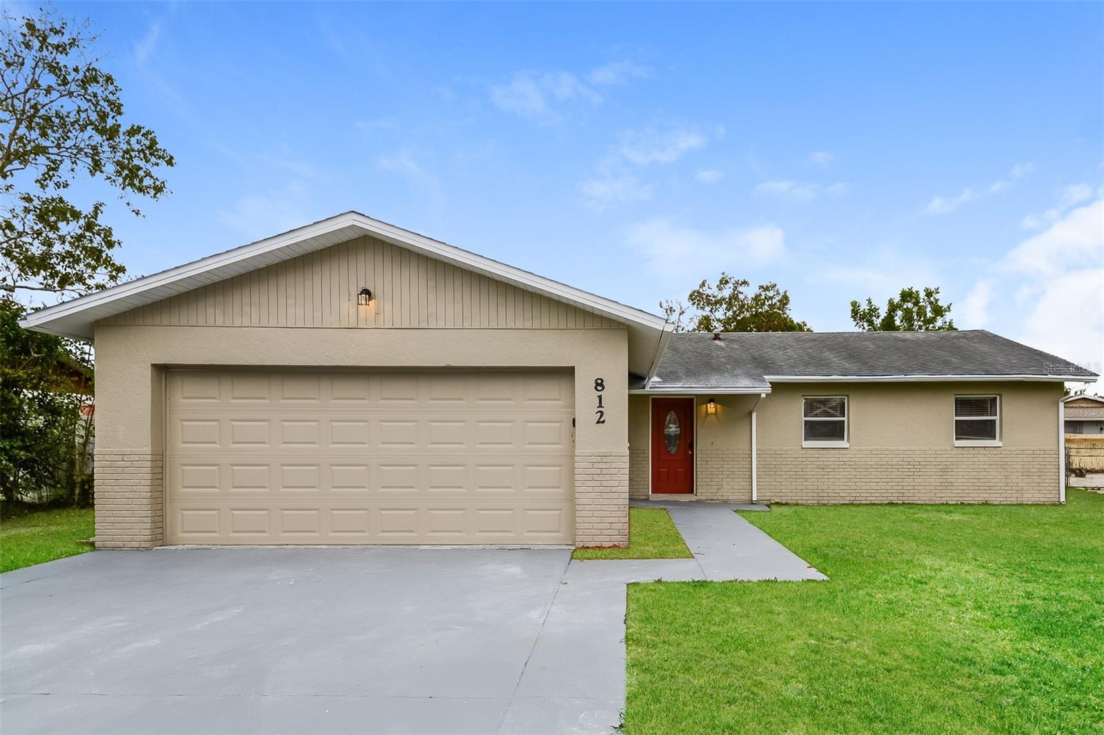 812 65th Avenue Dr W Property Photo