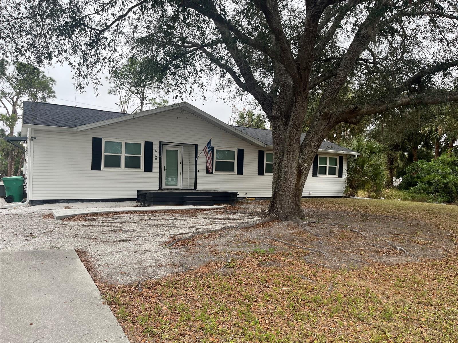 15168 Chamberlain Blvd Property Photo