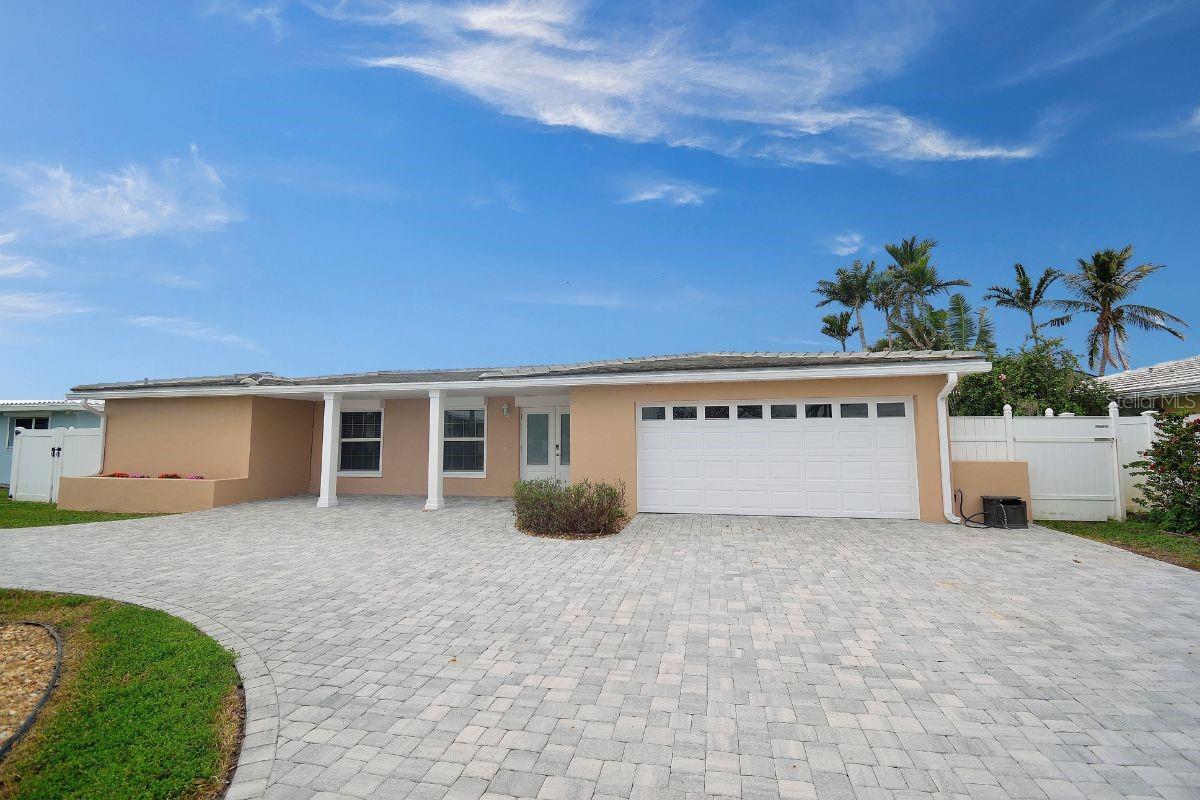 363 Brightwaters Dr Property Photo