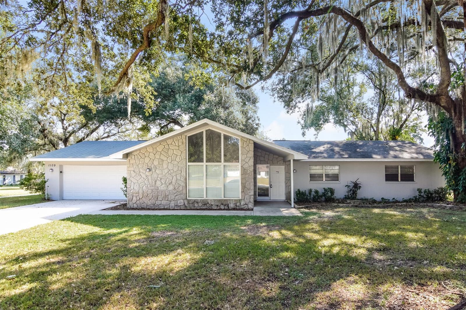1109 Lady Elaine Dr Property Photo