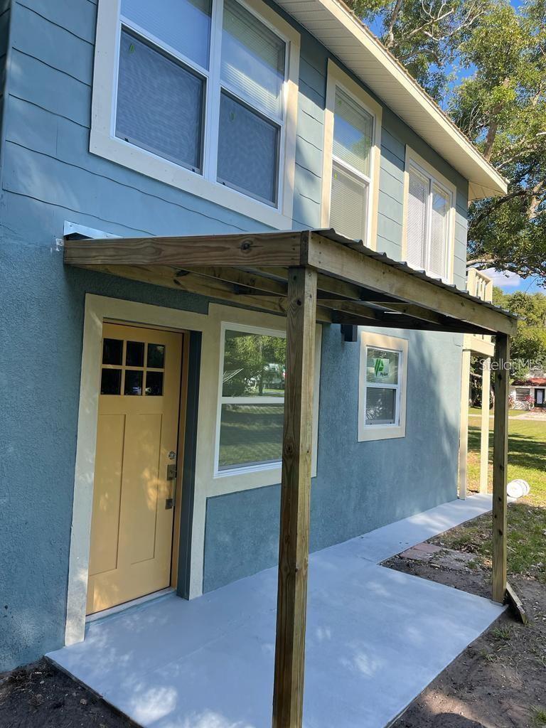 810 8th St Property Photo 1