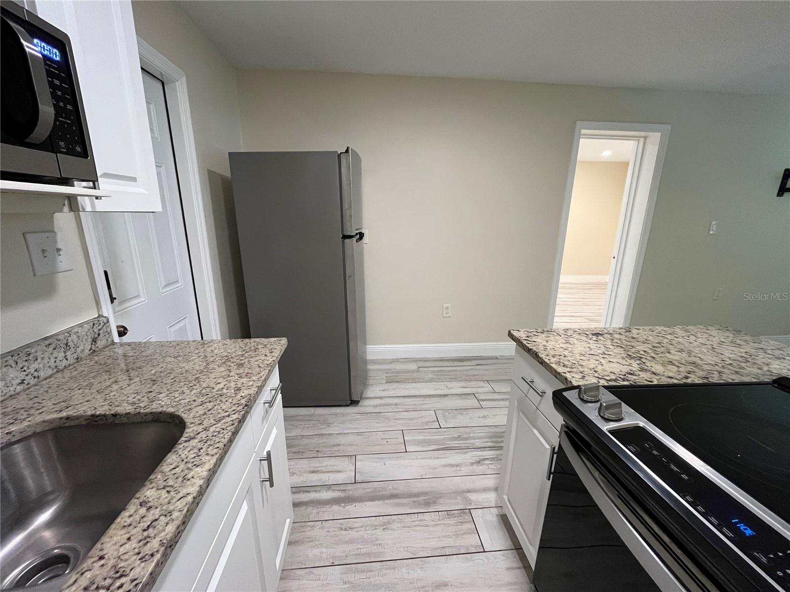 810 8th St Property Photo 11