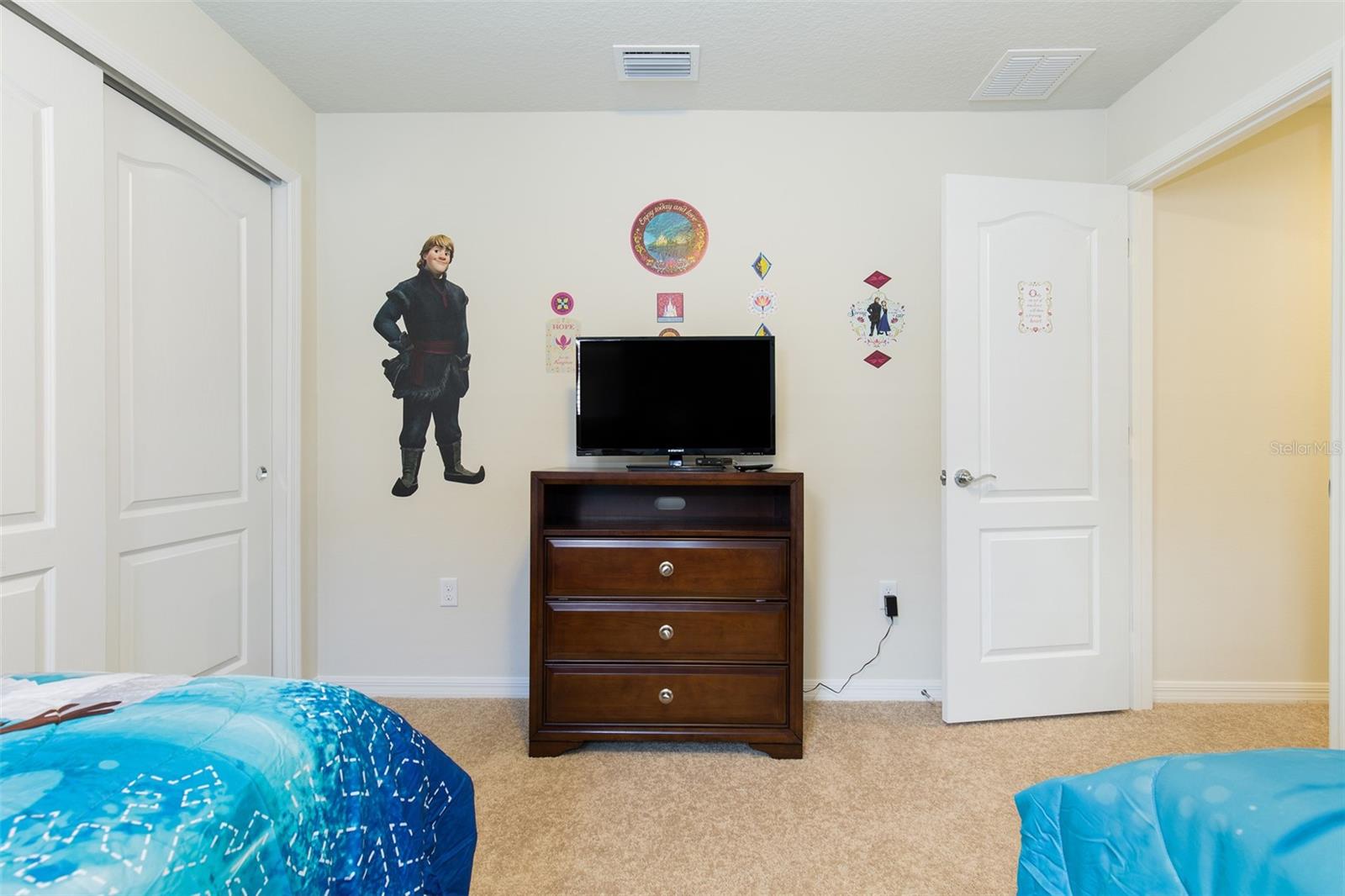 8801 Rhodes St Property Photo 11