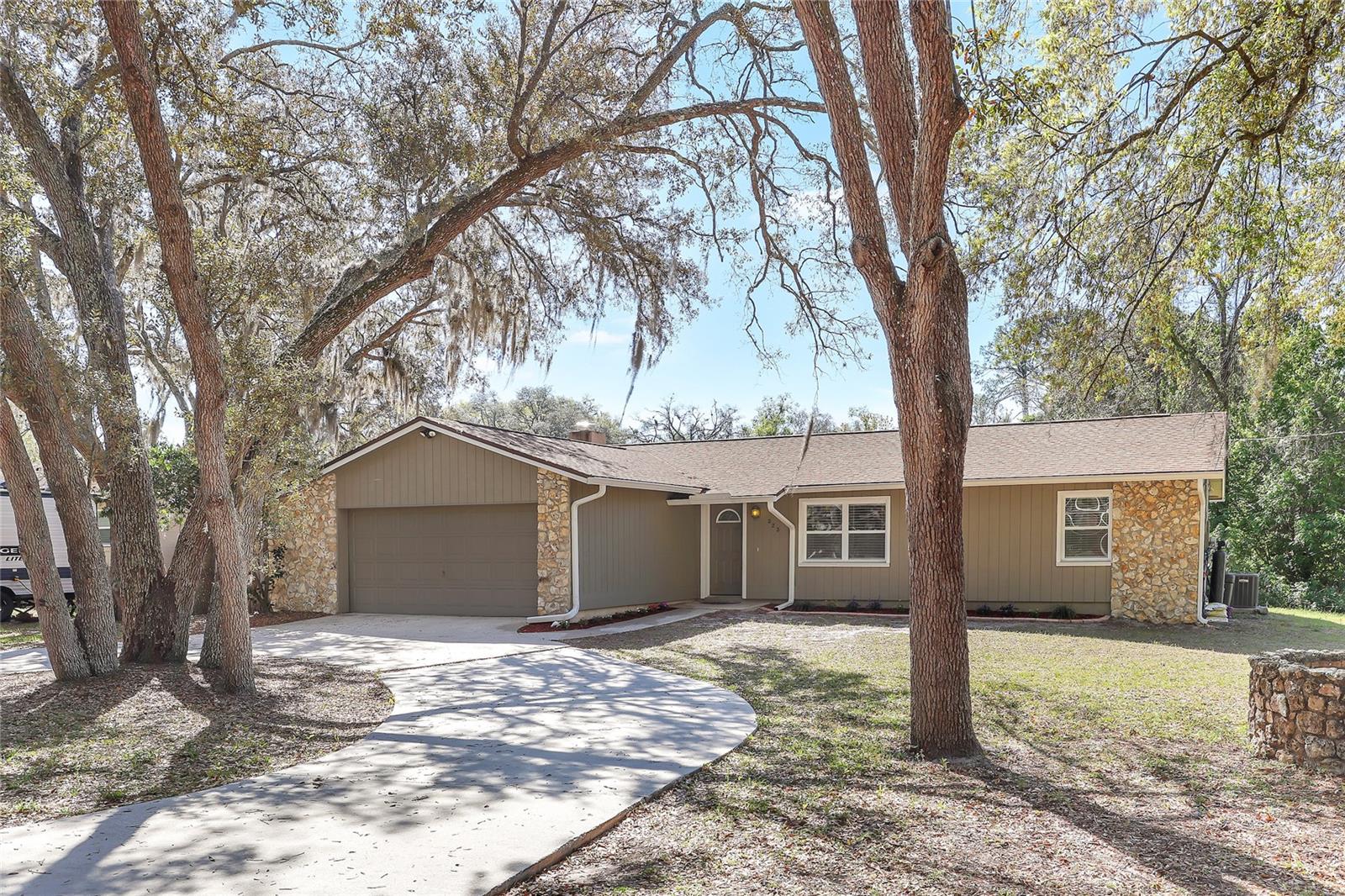 323 Marjorie Blvd Property Photo