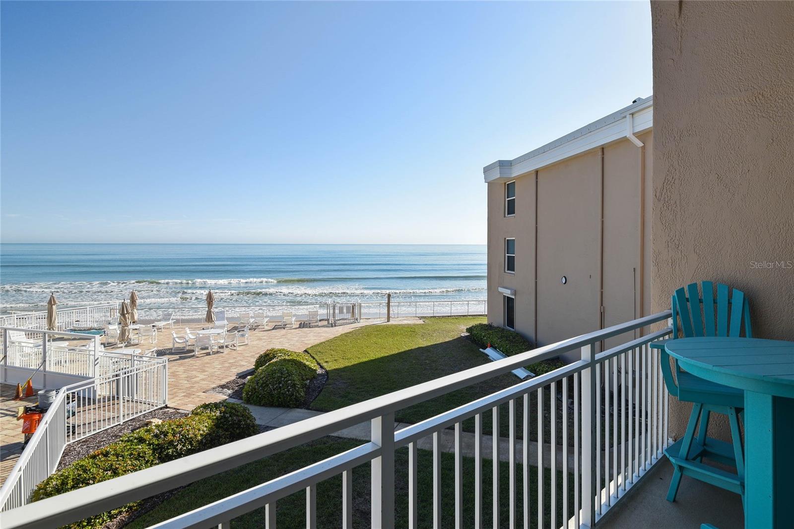 4821 Saxon Dr #b-213 Property Photo 1