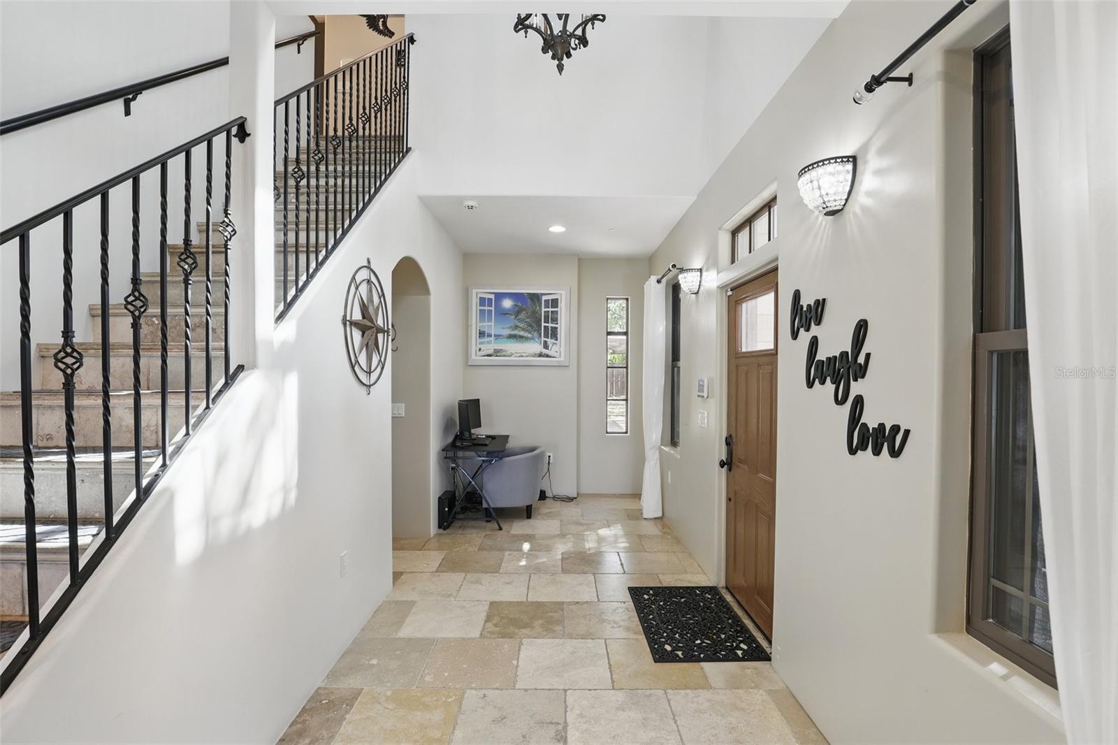 106 Victoria St Property Photo 3