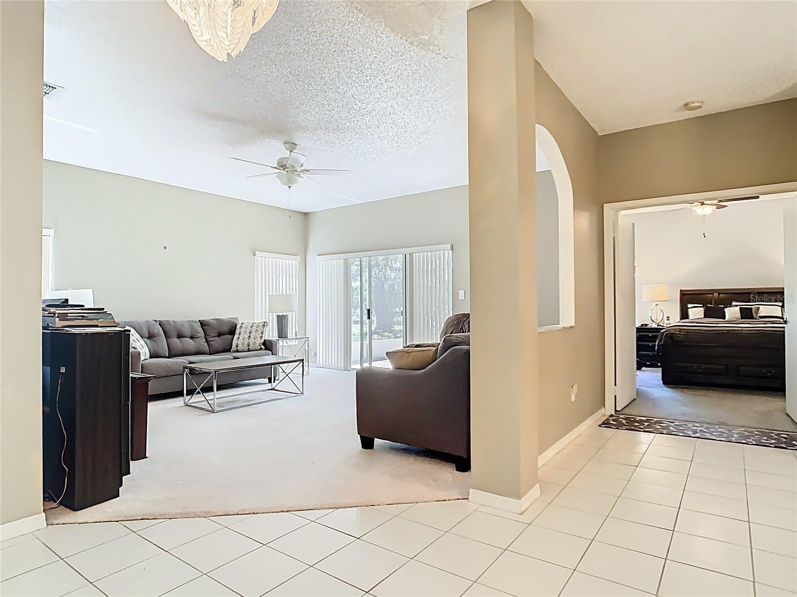 11624 Peach Grove Ln Property Photo 9