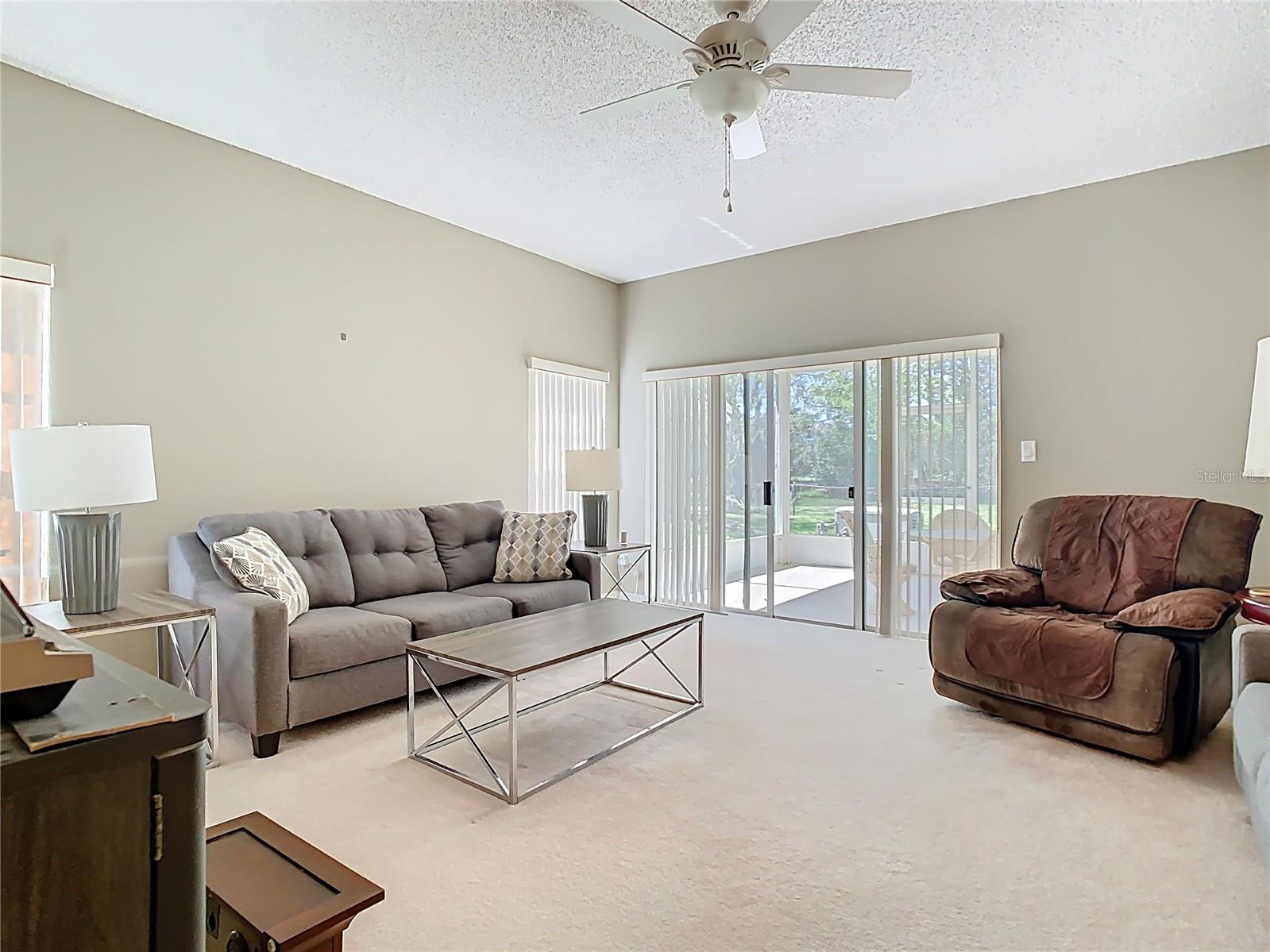 11624 Peach Grove Ln Property Photo 10