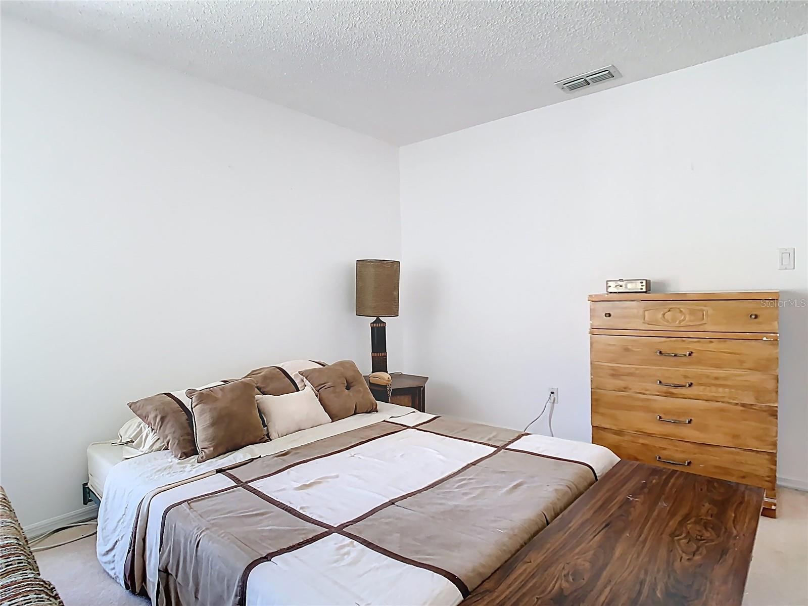 11624 Peach Grove Ln Property Photo 35