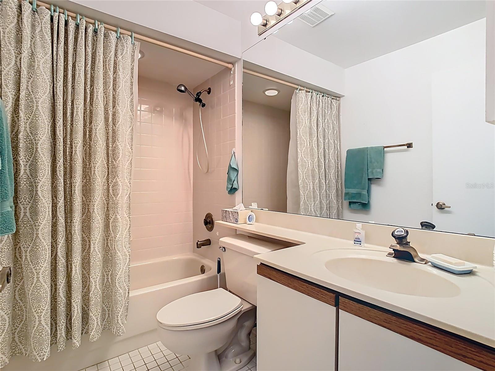 11624 Peach Grove Ln Property Photo 36
