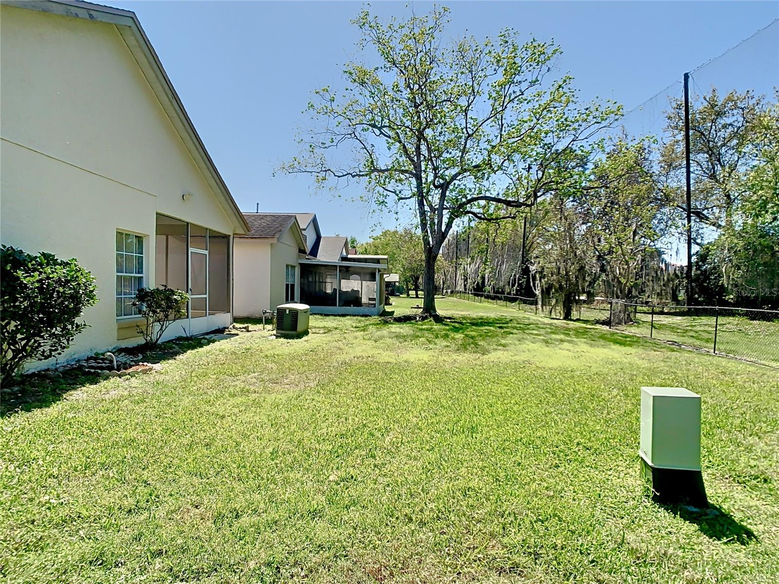 11624 Peach Grove Ln Property Photo 47