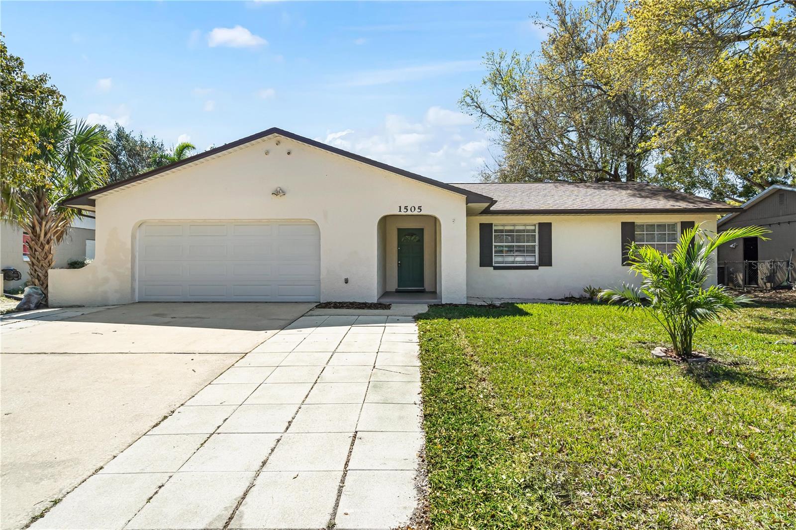 1505 Guinevere Dr Property Photo