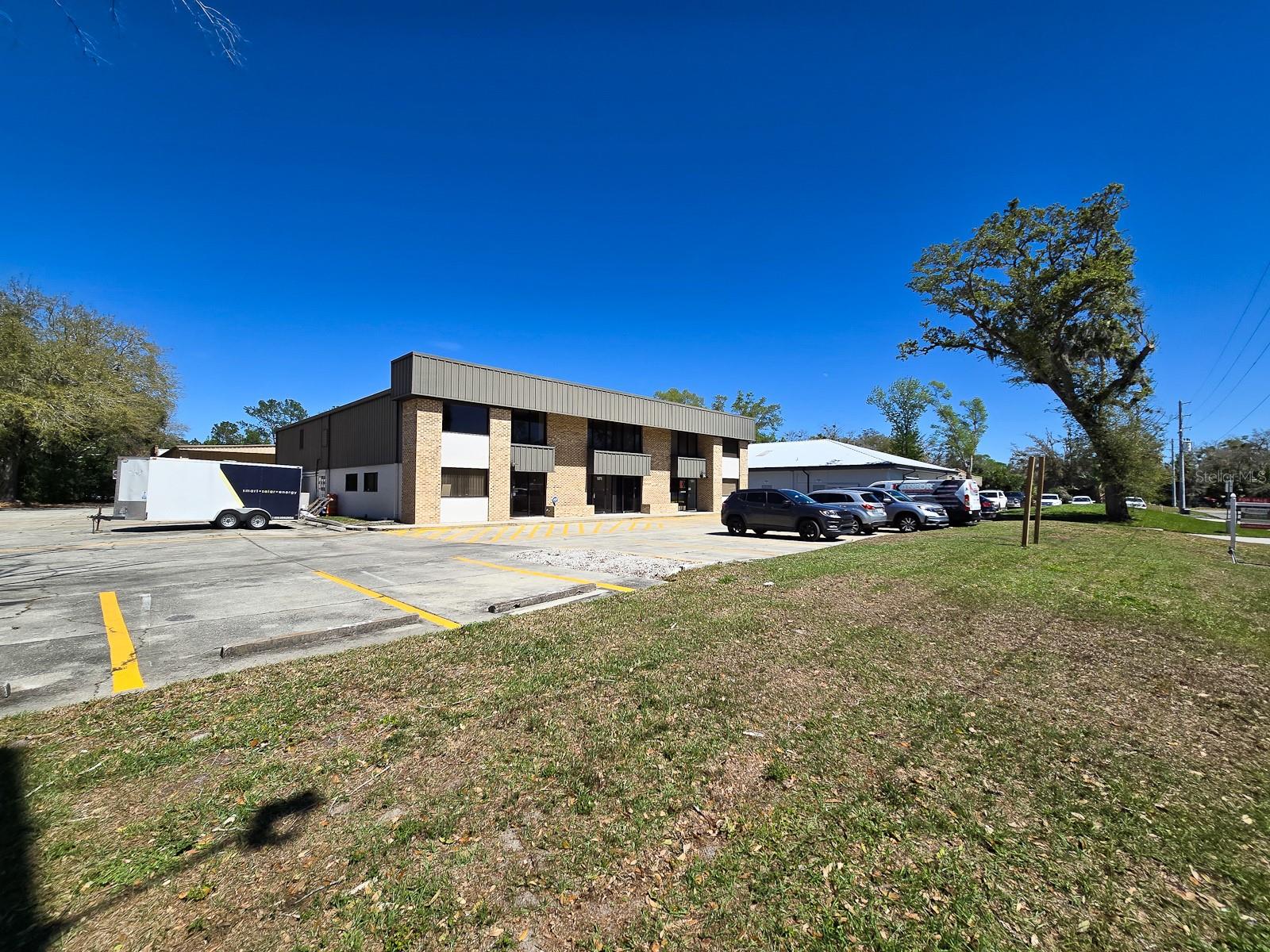 1969 Corporate Sq Property Photo 3