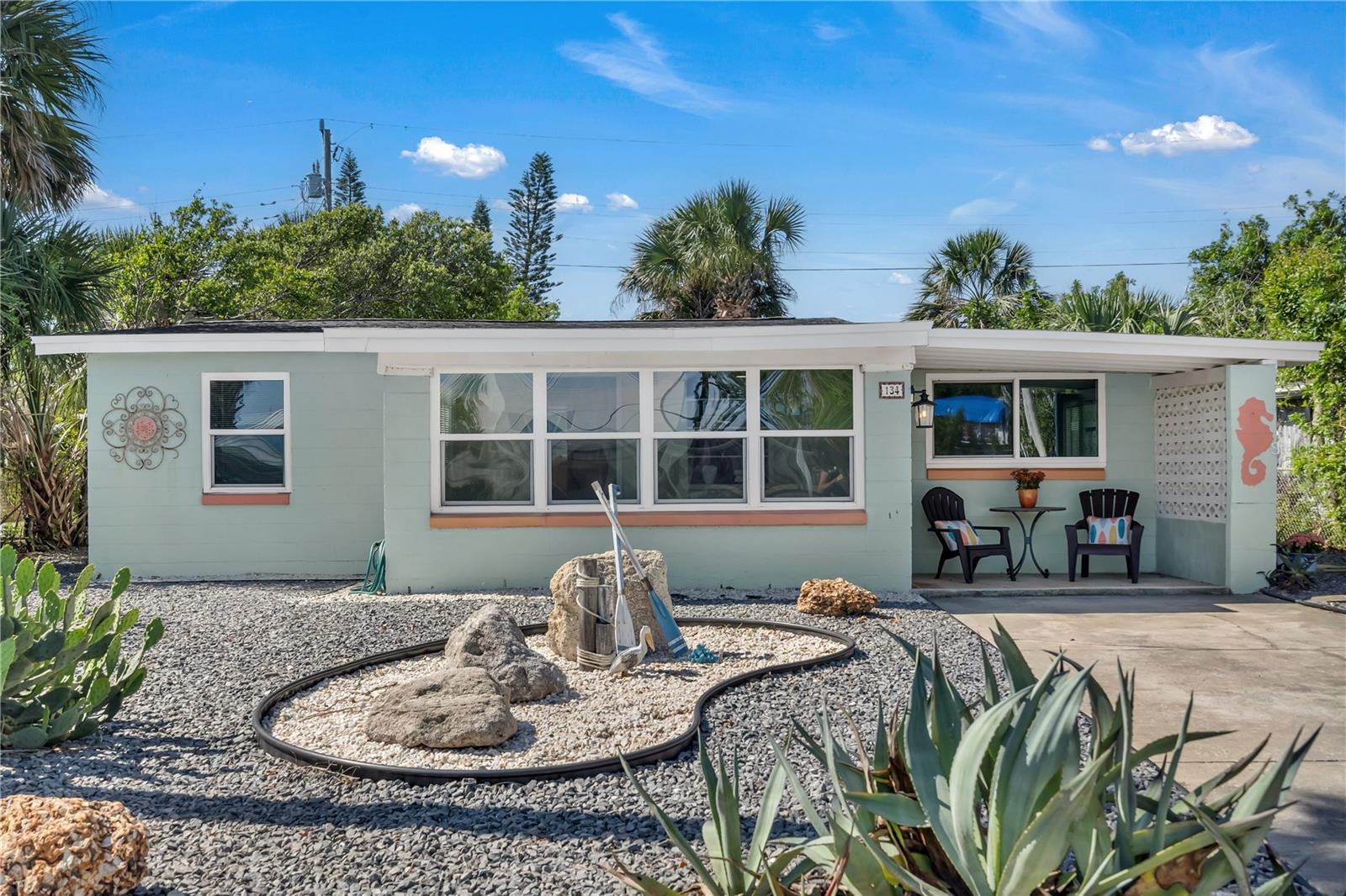 Beachside Elementary School Real Estate Listings Main Image