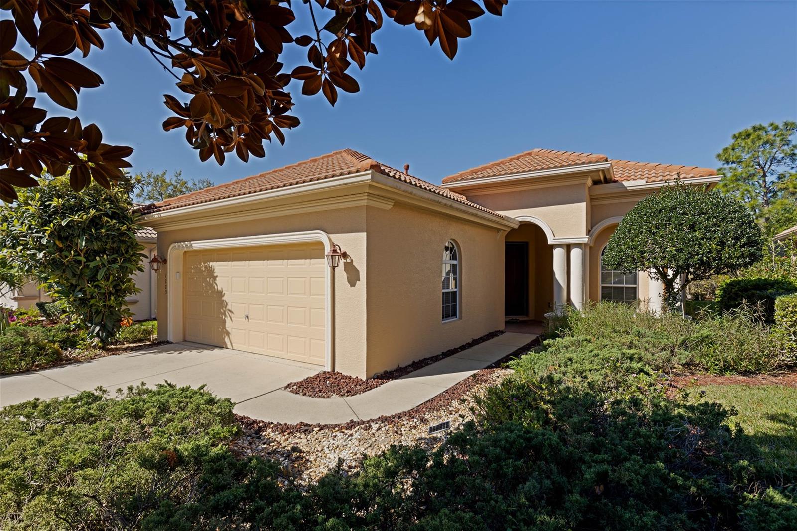 1203 W Diamond Shore Loop Property Photo 1